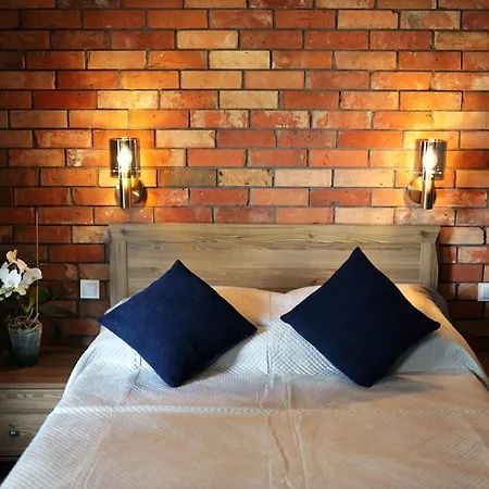 Azalia Apartament *